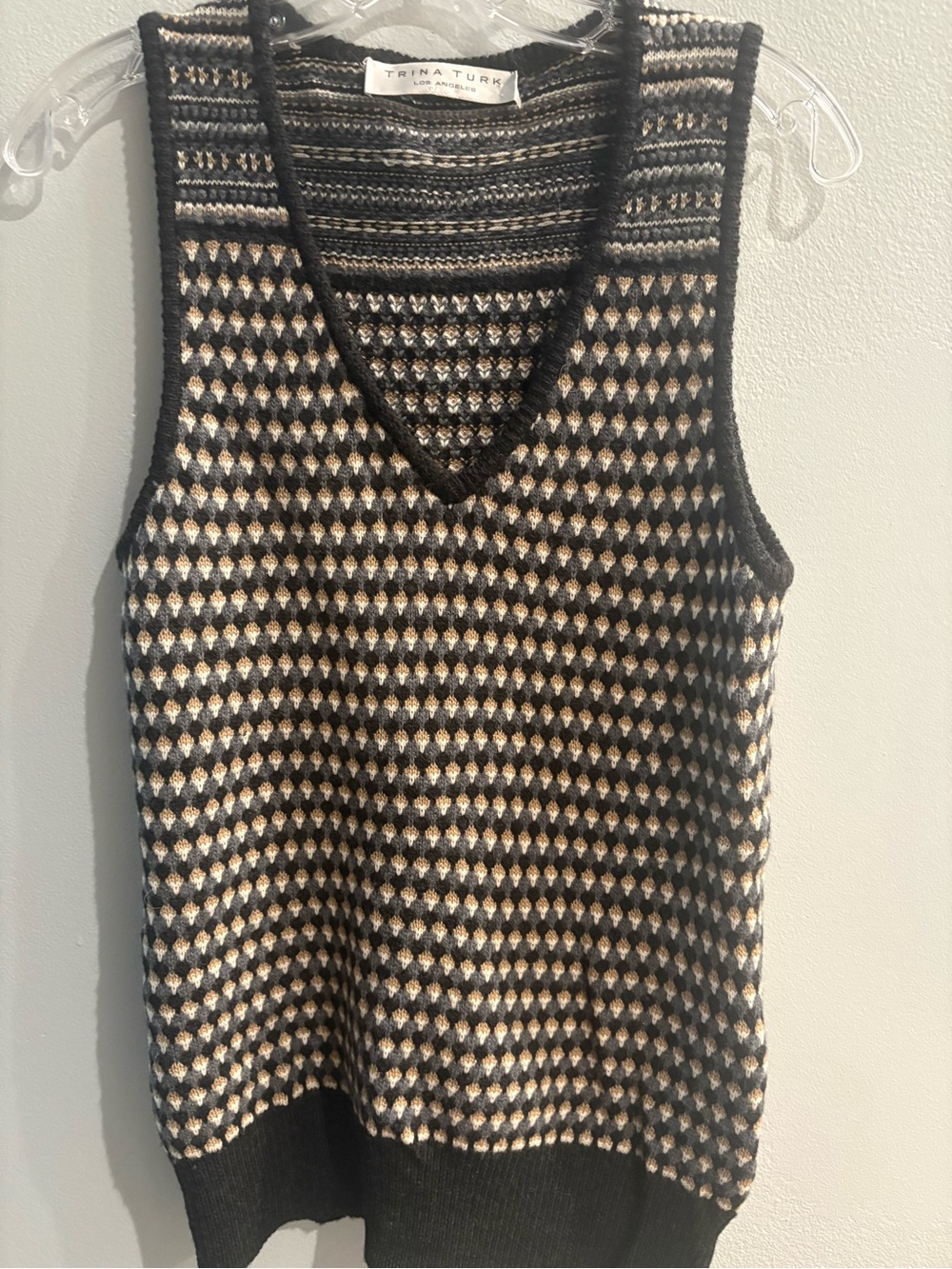 Trina Turk 100% Wool Black & Cream Patterned V-Neck Sweater Vest Size Medium